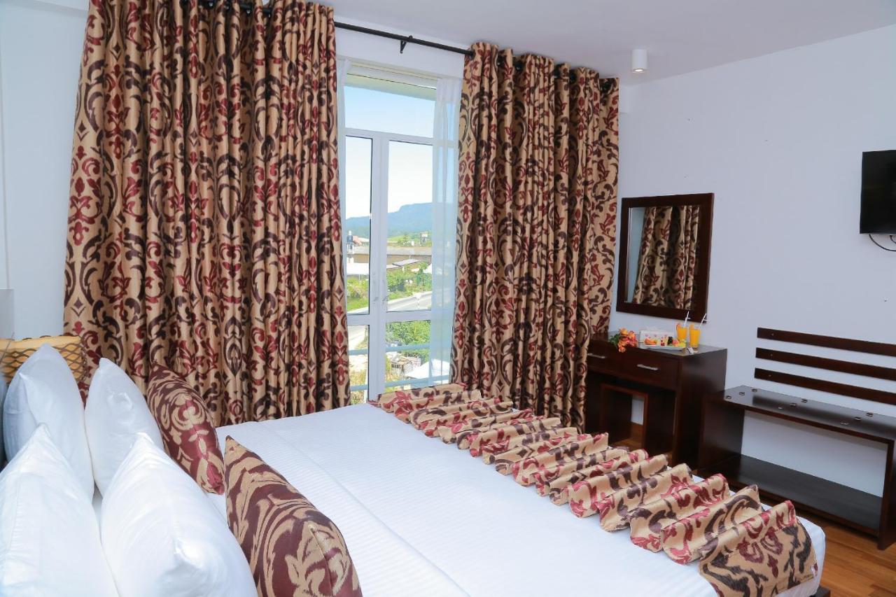 Blue Meadows Nuwaraeliya Hotel Nuwara Eliya Ngoại thất bức ảnh